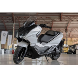 Velca EON 18.000 w 180Ah