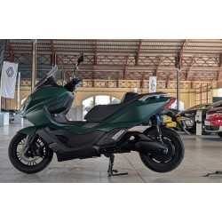 Velca EON 18.000 w 180Ah