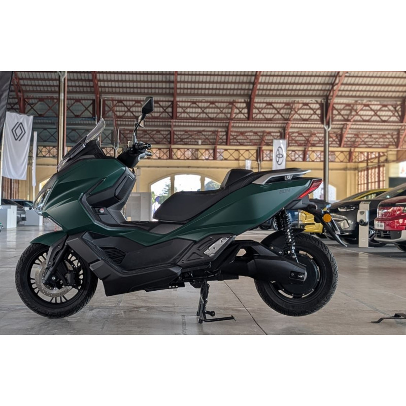 Velca EON 18.000 w 180Ah